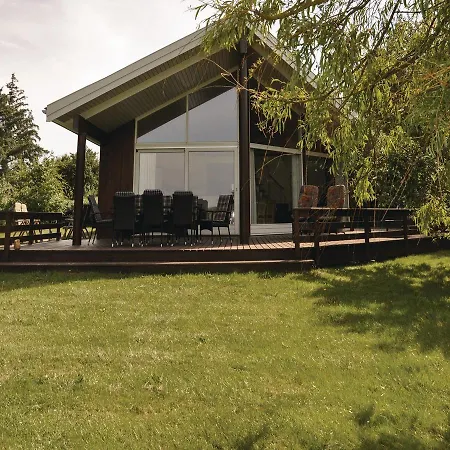 Ferienhaus Three-bedroom Holiday In Martofte