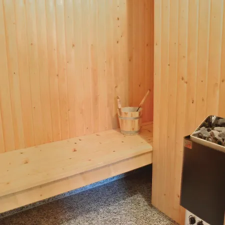 Three-bedroom Holiday In Martofte