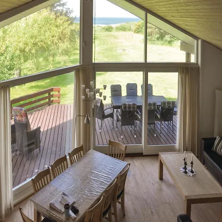 Three-bedroom Holiday In Ferienhaus