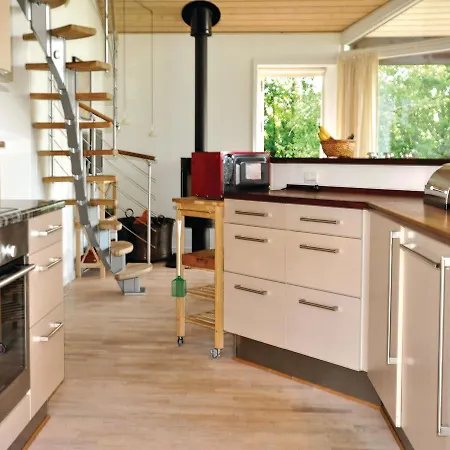 Three-bedroom Holiday In Ferienhaus *